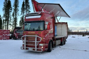 Scania R560