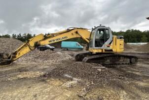 New Holland Kobelco E235 BSR-2