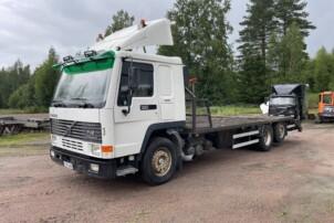 Volvo FL 12-380 6x2-5200 Koneritiläauto