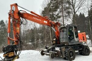 Hitachi ZX 170W-3 ratavarustuksella