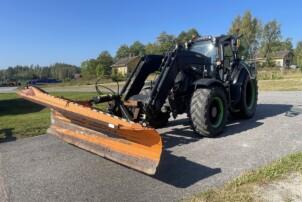 Valtra T234 Versu 4WD tieliikennetraktori