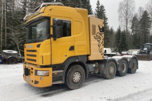 Scania R580 8x4/4