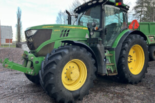 John Deere 6155R