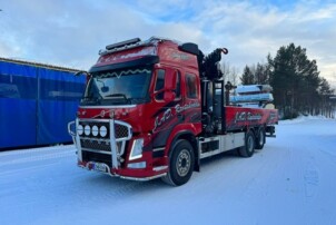 Volvo FM 450 6*2 + Effer 2556S nosturi