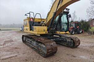 CAT 320