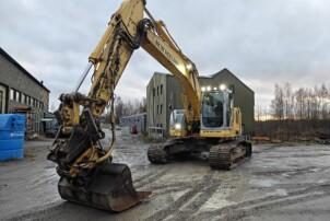 New Holland E 235 BSR-2