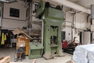 Berrenberg RSPP 200/400 epäkeskoprässi