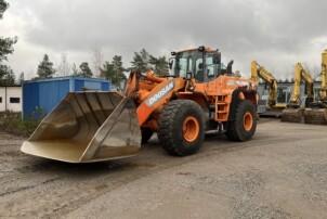 Doosan DL450