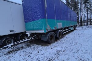 Ekeri umpikoriperävaunu