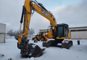 JCB 245