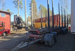 Jyki V52 T-0 puuperävaunu