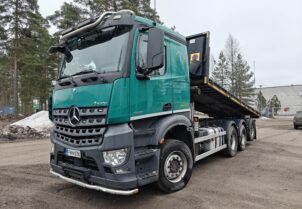 Mercedes-Benz Arocs 3251