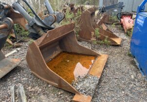 Kallistuva luiskakauha (rasvarilla) Niskakankaan terästuote NTP-20