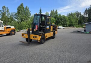 Boss 556 sivutrukki
