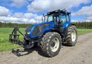Valtra T150