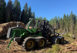 John Deere 1510G ajokone