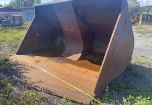 Maakasi 10m3 kauha Cat 988G