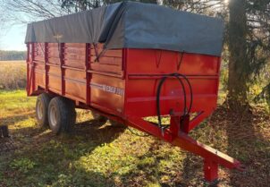 Esko 7500 hakekärry hydraulisella ketjupurulla